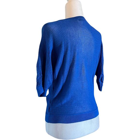 QUARTER SLEEVE "NETTED" FLOWY BLOUSE IN COBOLT BLUE-IN GREAT CONDITION - Picture 5 of 5